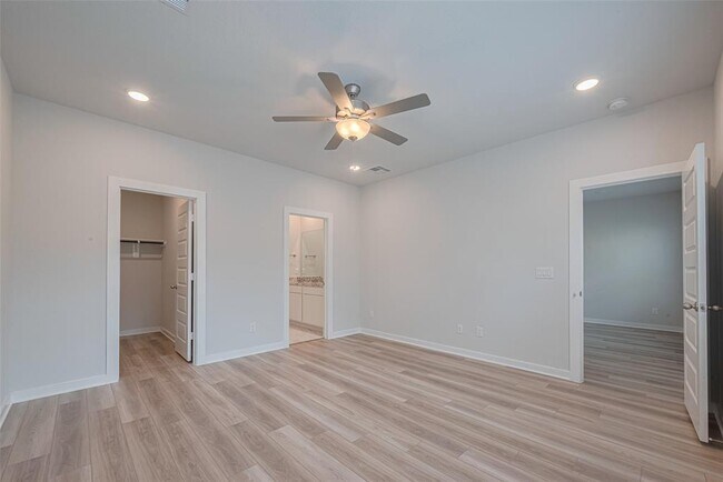 Building Photo - 8438 Sweet Cherry Ln