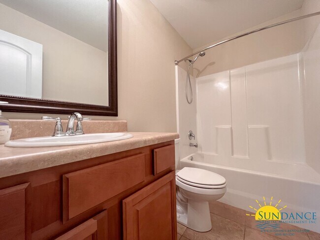 Building Photo - Immaculate 3 Bedroom Santa Rosa Beach Home!
