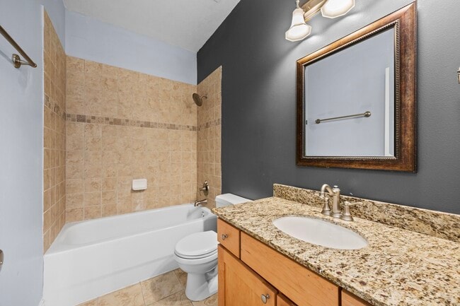 Building Photo - 3429 Clearview Cir