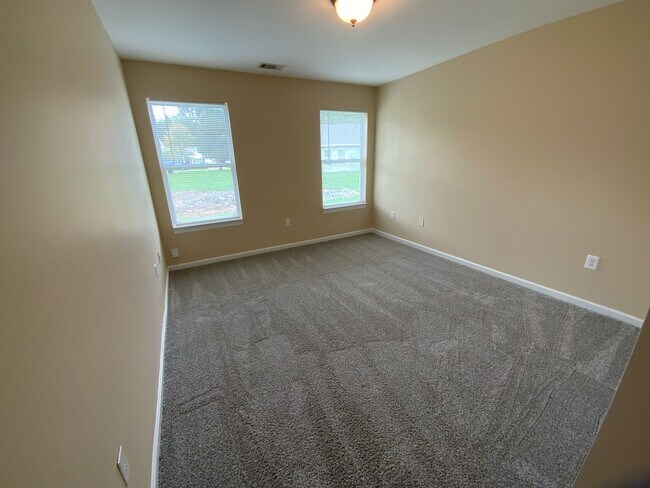 Building Photo - 6-8 Prescott Ln NW