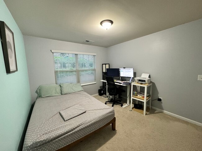 Building Photo - 529 Common Raven Ct