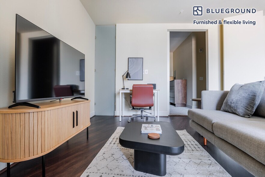 Building Photo - 214 Barton Springs Rd