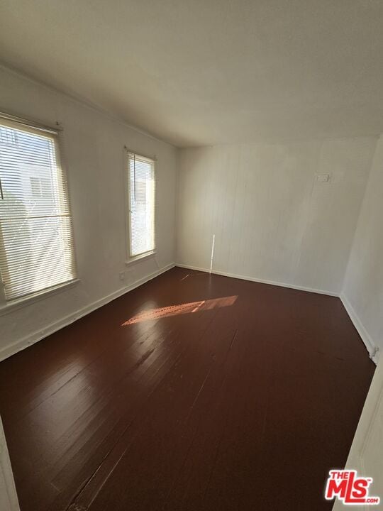 Building Photo - 815 N Poinsettia Pl