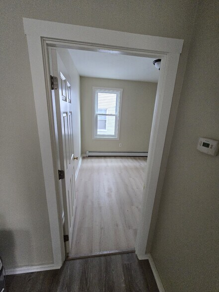 Front bedroom - 239 State St