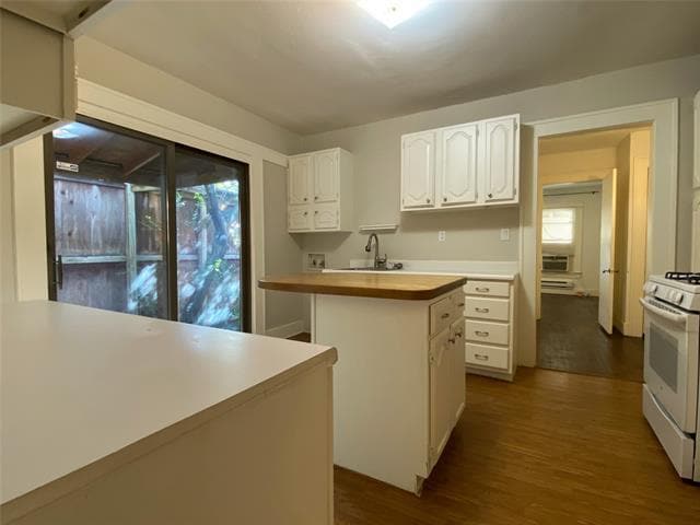 Building Photo - 3717 Throckmorton St