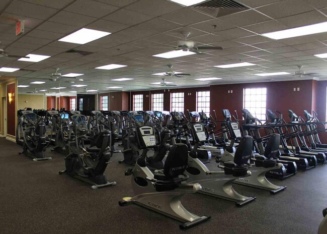 Building Photo - 369 Tilford Q