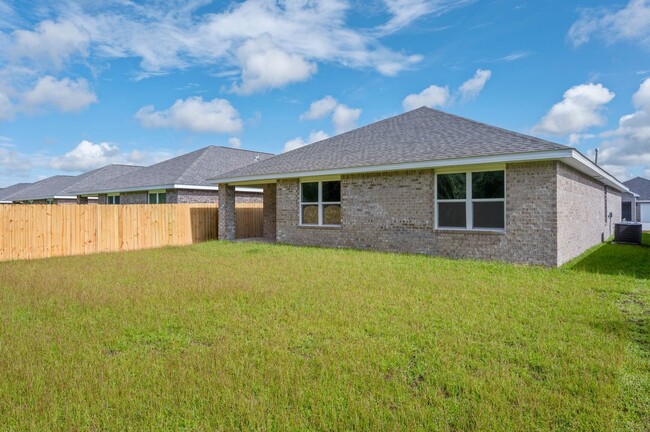 Building Photo - Home in Redstone Commons