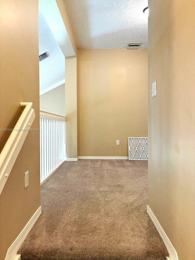 Building Photo - 2202 SE 17th Ave