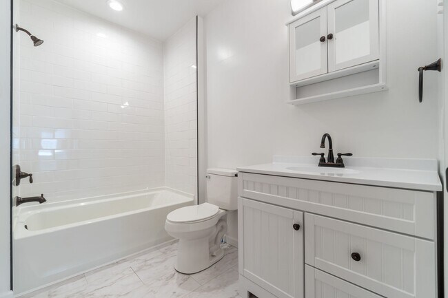 Building Photo - 4312 Lydia St