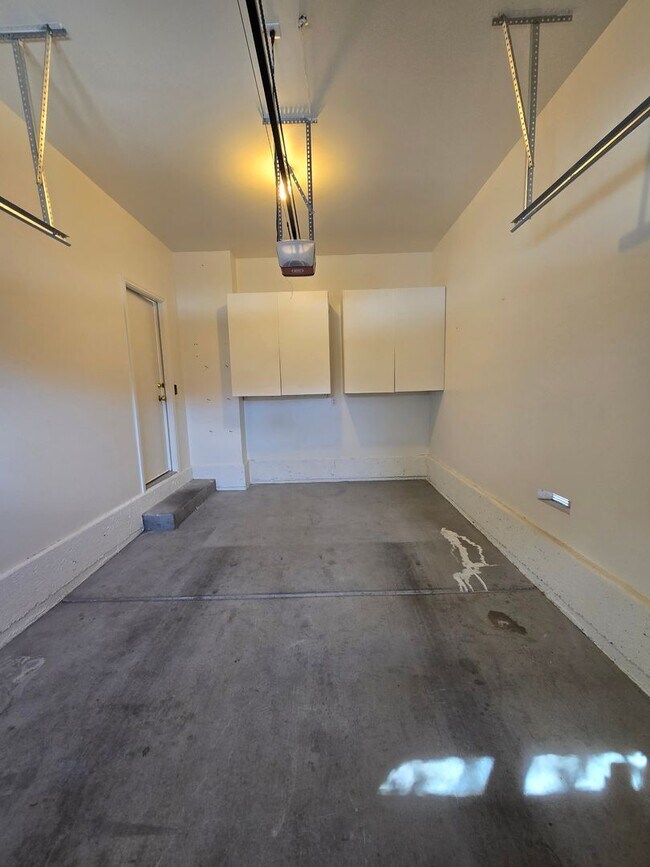 Building Photo - A Fabulous single story home in NW Las Vegas
