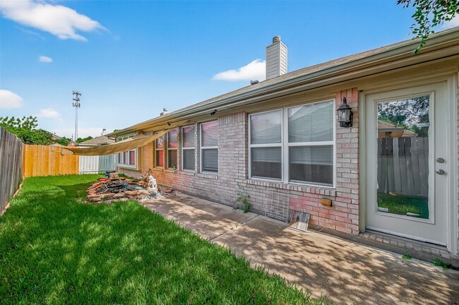 Building Photo - 9511 Mankay Ln