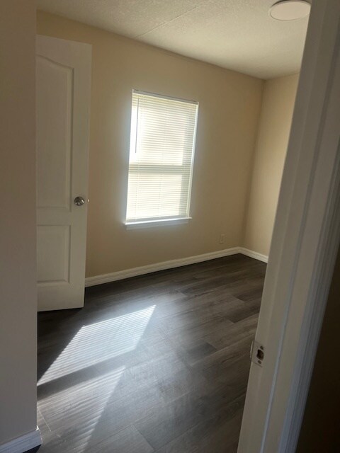 Building Photo - 4794 Myrtle View Dr W