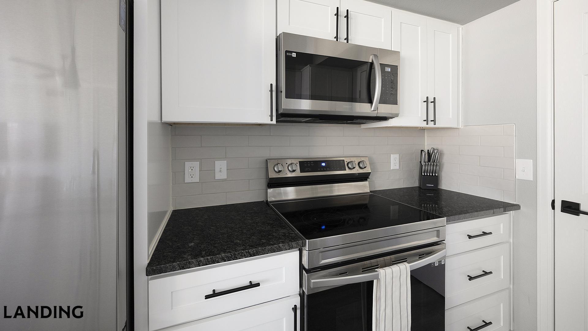 Building Photo - 901 Colorado Blvd