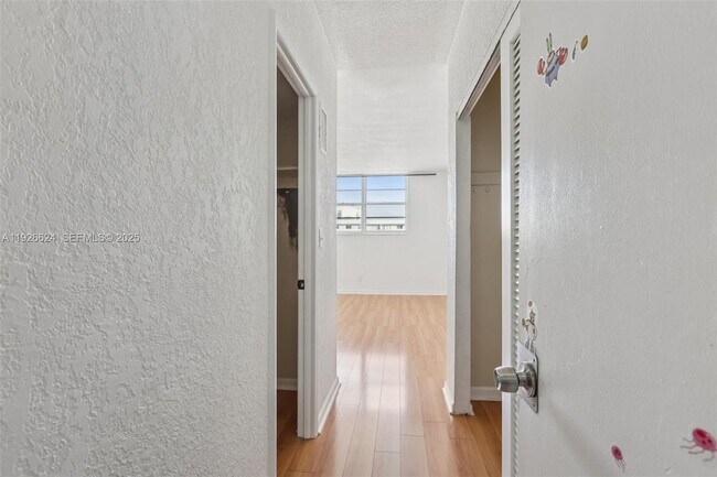 Building Photo - 19390 Collins Ave