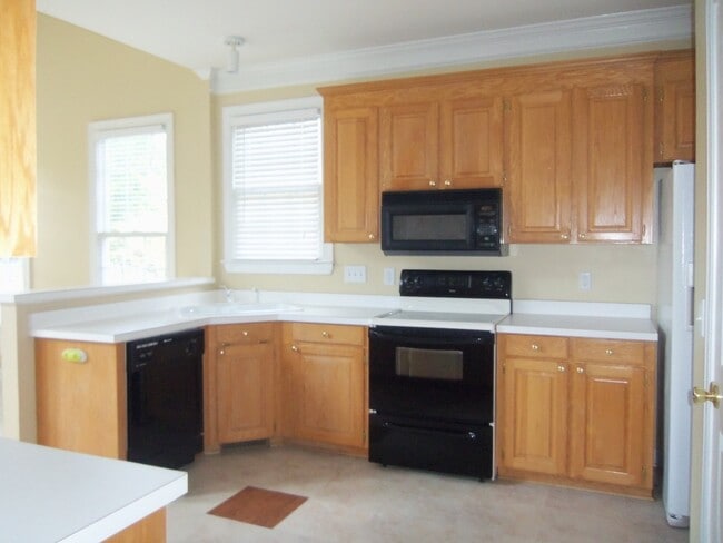Building Photo - Orchard Farms, 4 Bedroom 2.5 Bath