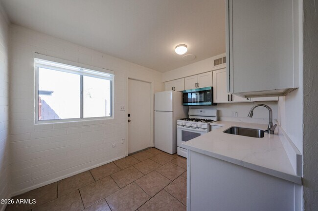 Building Photo - 3202 N 66th St