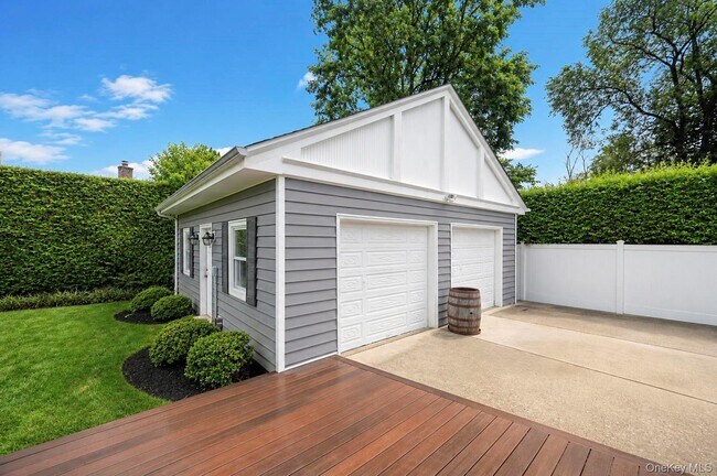 Building Photo - 84 Twin Lawns Ave