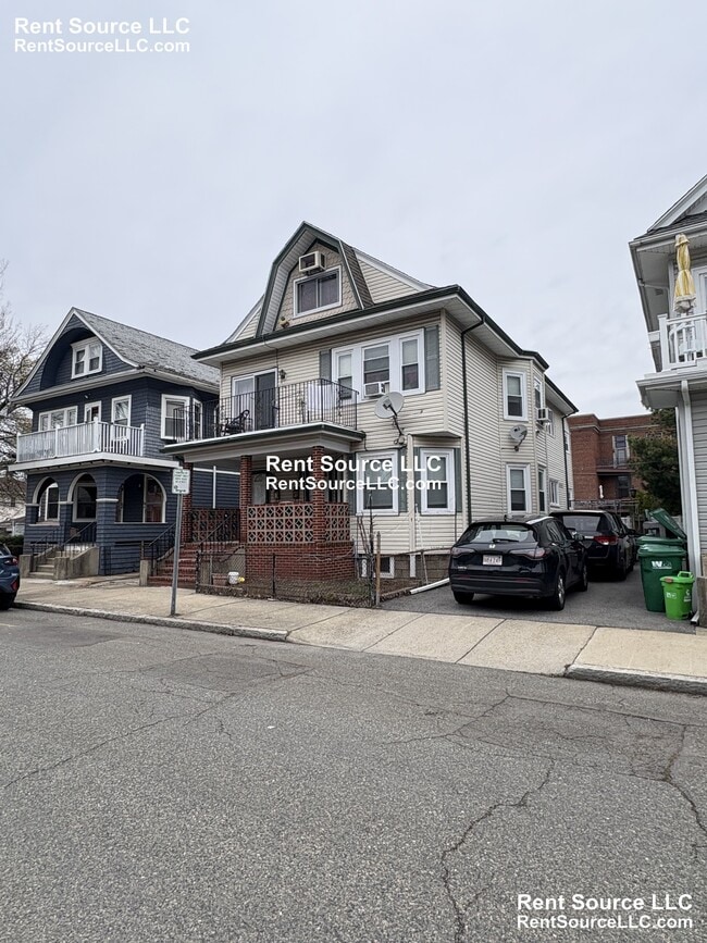 Building Photo - 17 A Benton Rd