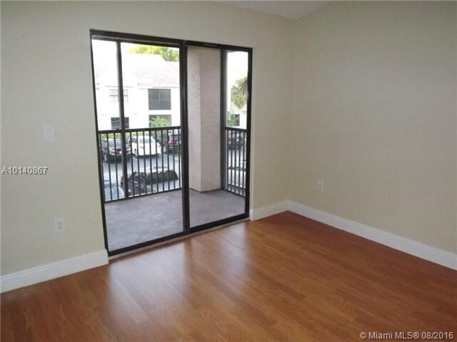 Building Photo - 15600 SW 106th Ln