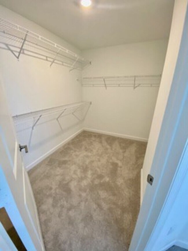 Building Photo - Brand new Townhome centrally located in La...