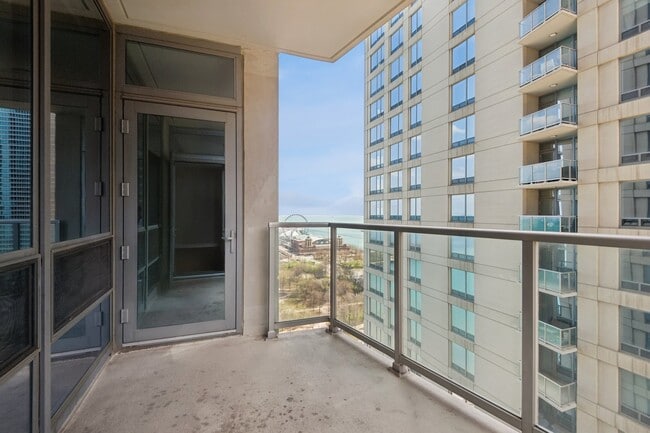 Building Photo - 600 N Lake Shore Dr