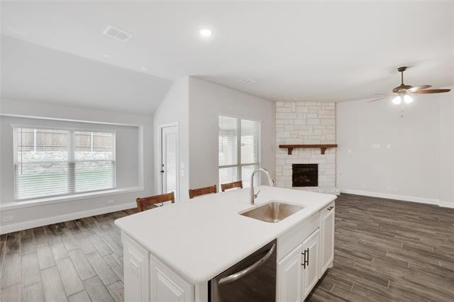 Building Photo - 9100 Amistad Ln