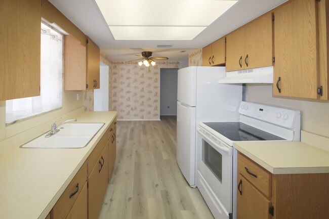 Building Photo - Nokomis Annual Home for Rent