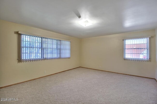 Building Photo - 375 S Buena Vista Ave