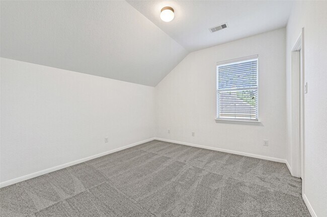 Building Photo - 31 Hearthwick Rd