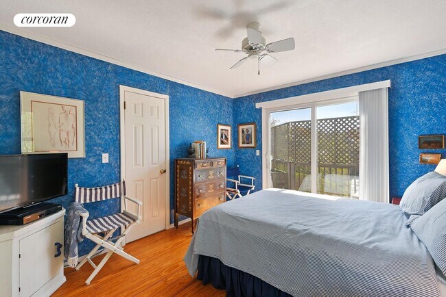 Building Photo - 68 Seaside Ave