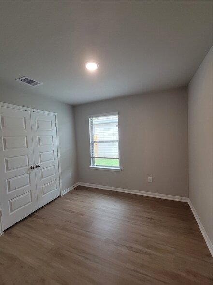 Building Photo - 11732 Whirlaway Dr