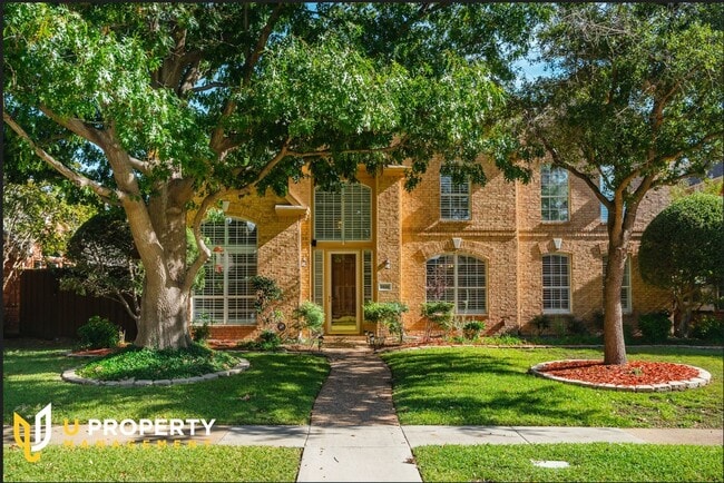 Primary Photo - Dont Miss this pretty home in Plano!