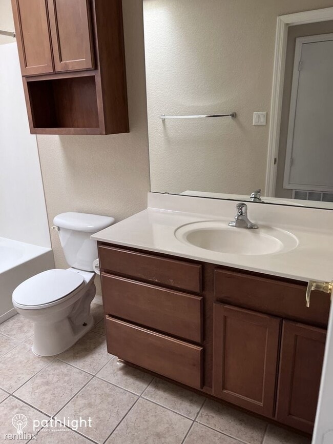 Building Photo - 3 br, 2.5 bath House - 1133 Toscana Drive ...