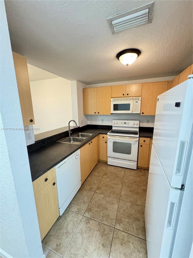 Primary Photo - Riverside Drive, Coral Springs, FL 33065 -...