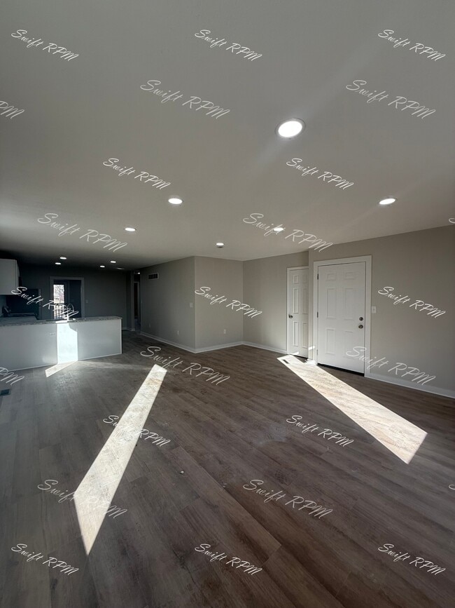 Building Photo - 1036 Oakland Ave