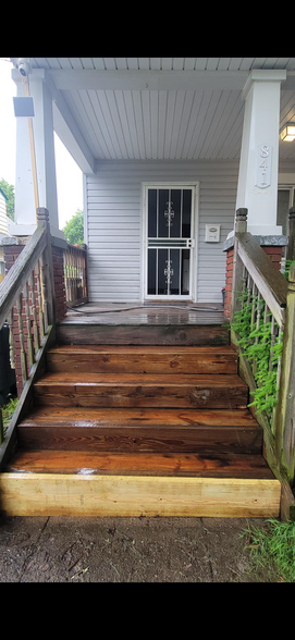 Building Photo - 841 Kling St
