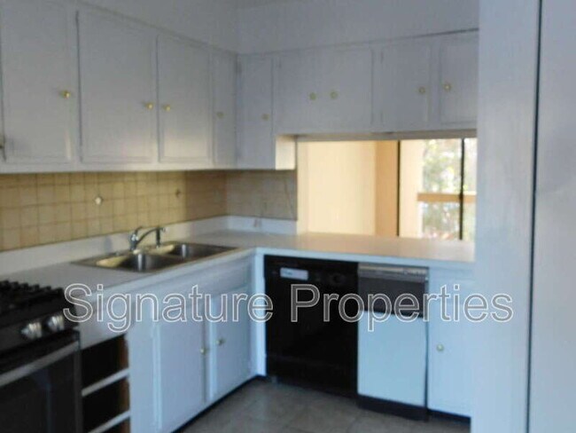 Building Photo - 10192 Iron Mill Rd