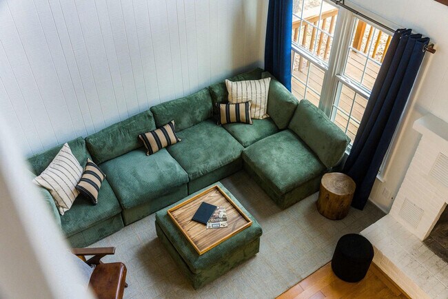 Building Photo - 2964 Hopkins Dr