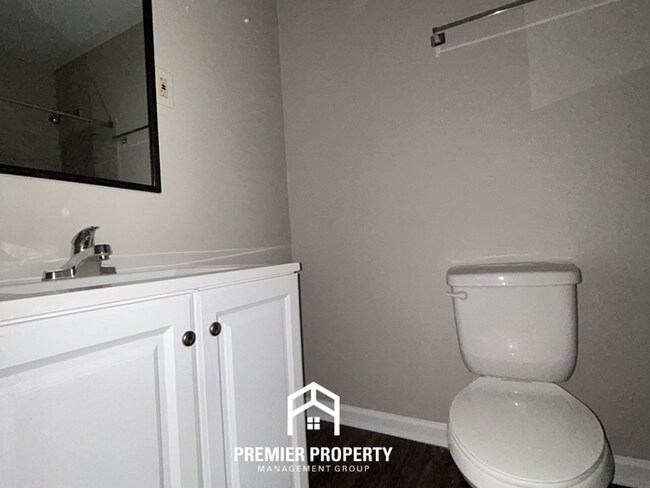 Building Photo - Charming 3BR/2BA in Southaven | Hardwood Floors & Large Fenced Backyard