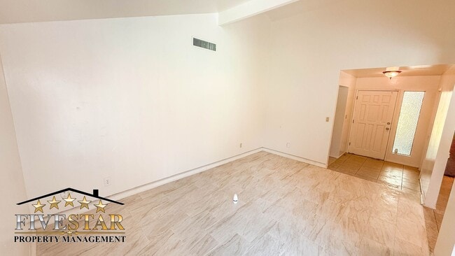 Building Photo - 7005 Quailwood Dr