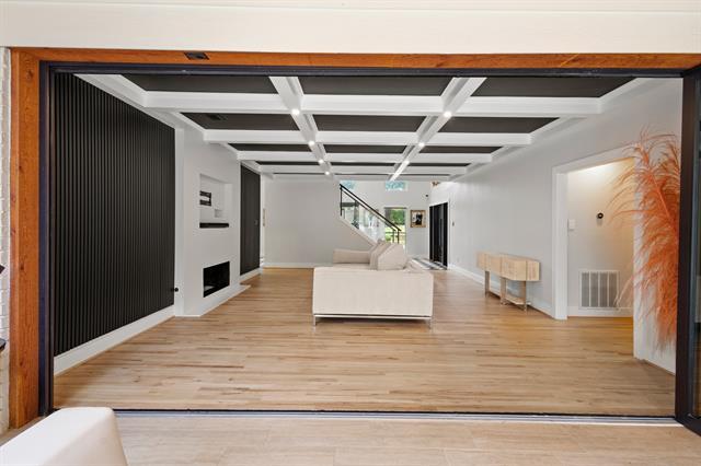 Building Photo - 7621 Cedar Elm Dr