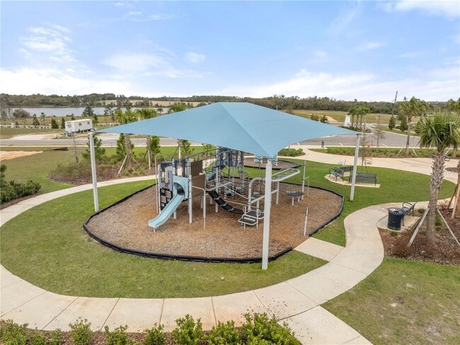 Building Photo - 2049 Heart Lk Dr