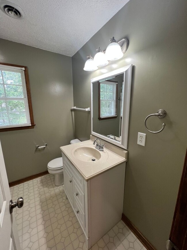 Building Photo - 7413 Cross Point Ln