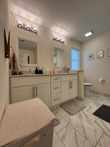 Building Photo - 94 Park Ave