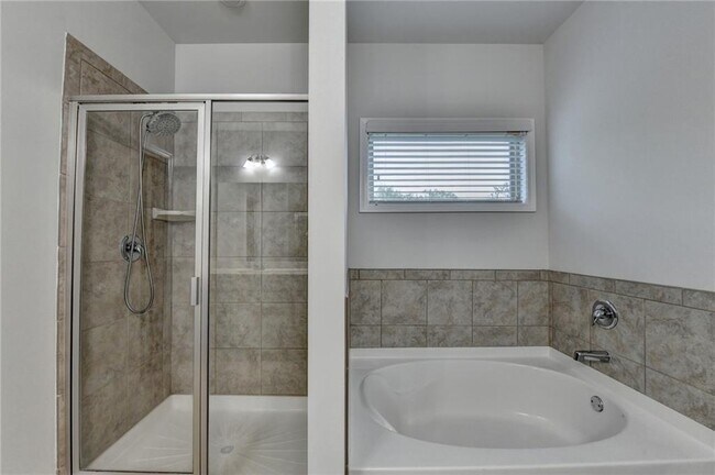 Building Photo - 2017 Yvette Wy