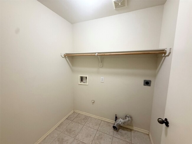 Building Photo - 5714 Onia Ln