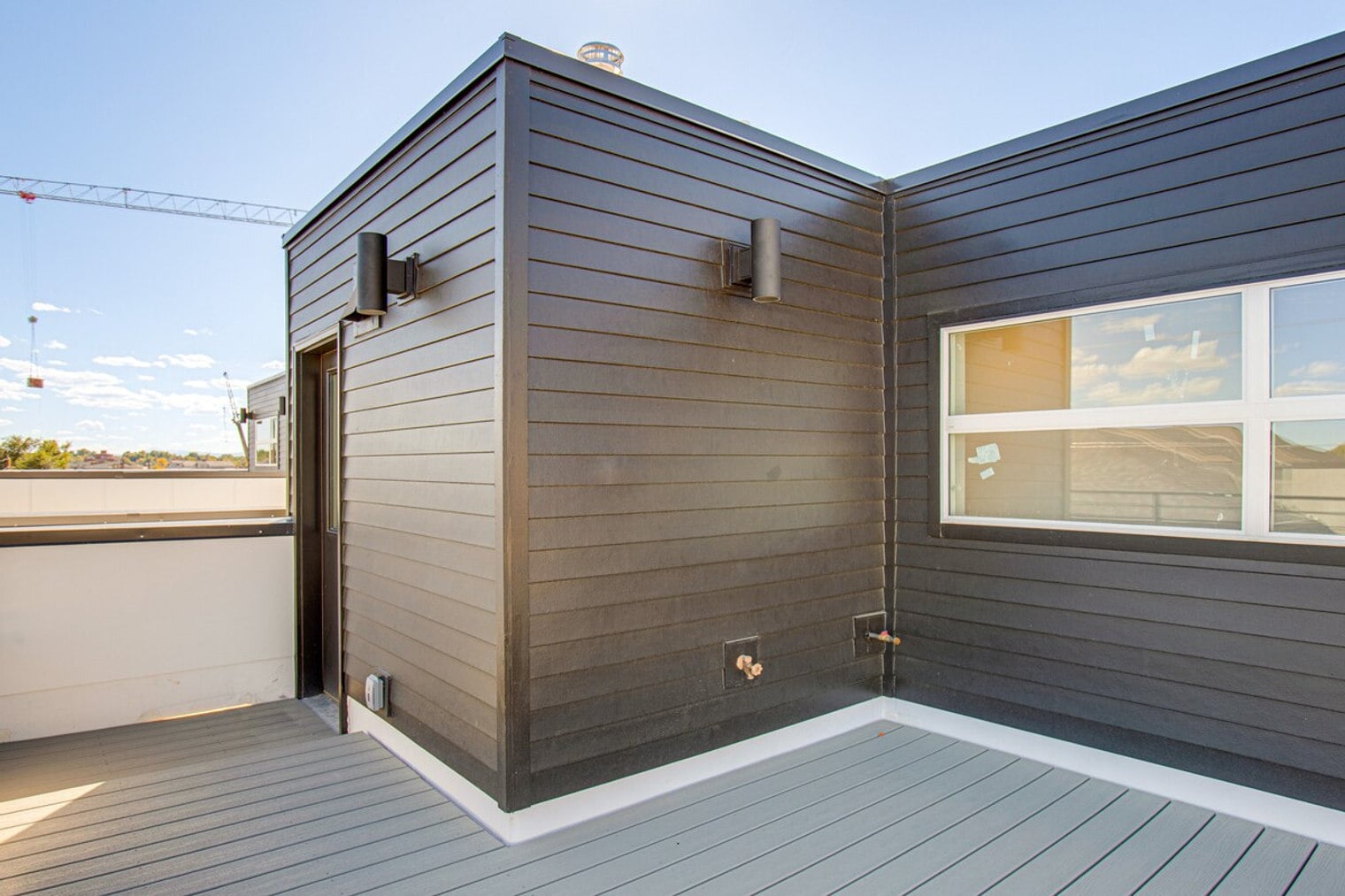 Building Photo - 4100 E Warren Ave