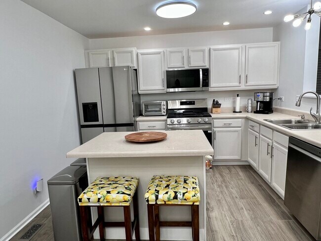 Building Photo - 113 W Big Horn Dr