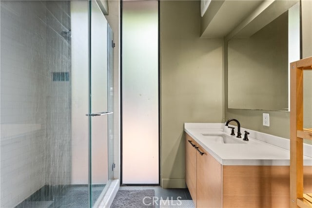 Building Photo - 3339 N Knoll Dr