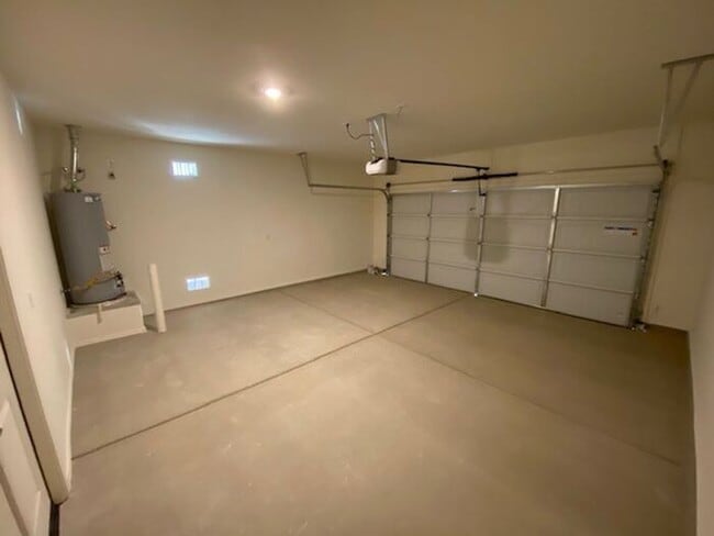 Building Photo - 14243 E Yellow Sage Ln